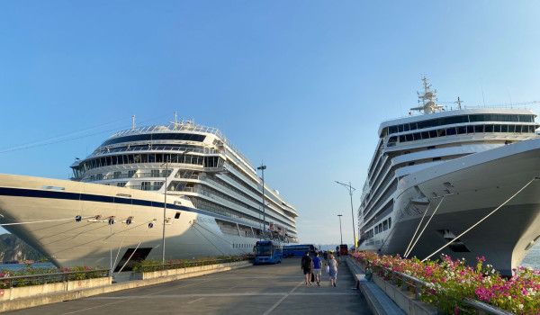 Silver Muse and Viking Orion in Vietnam