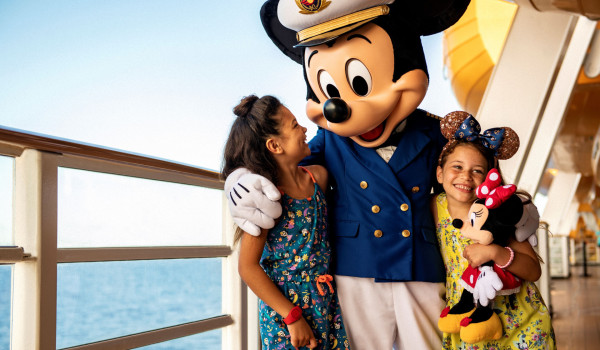 Mickey with kids resized