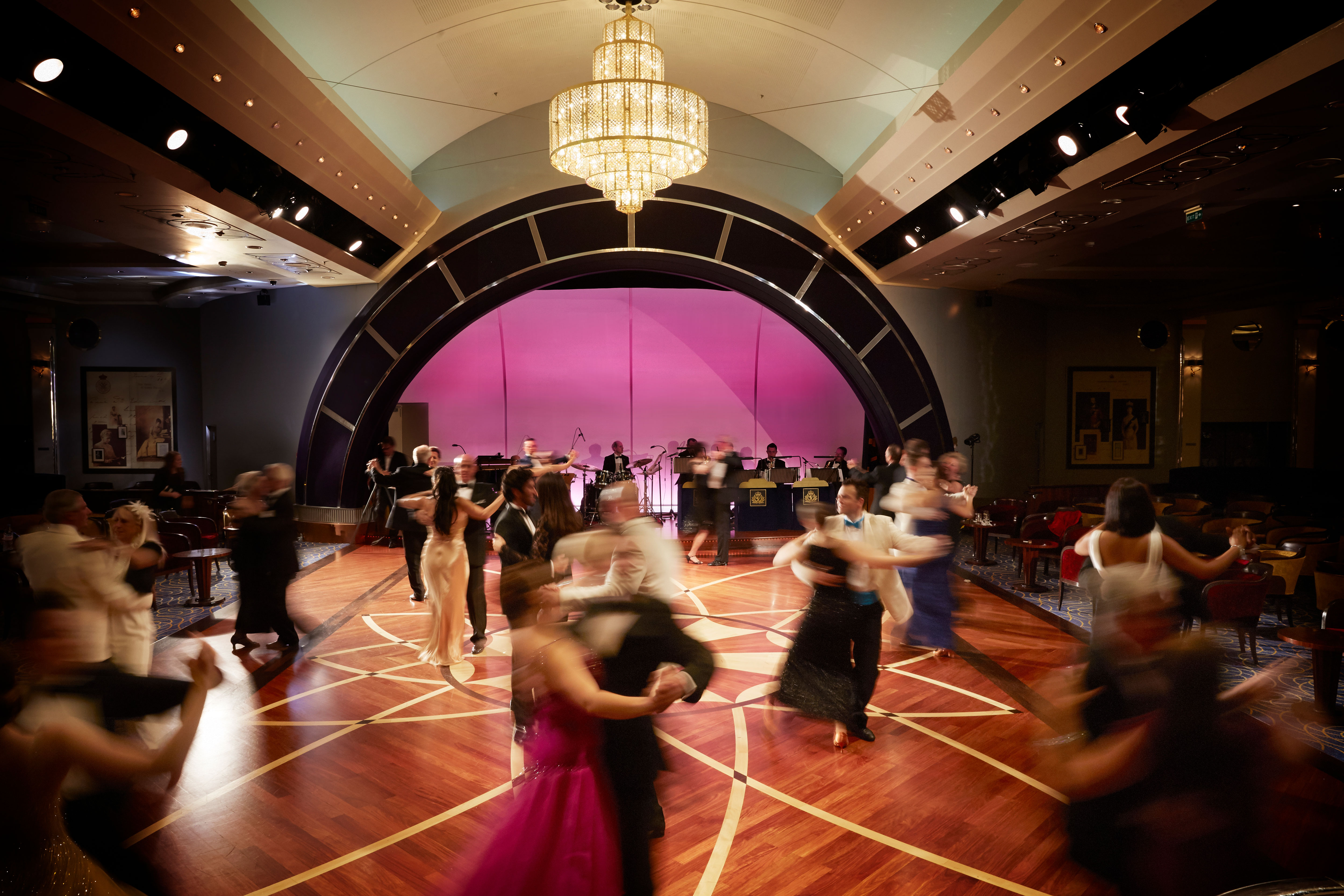 The Queen's Room – made for ballroom dancing