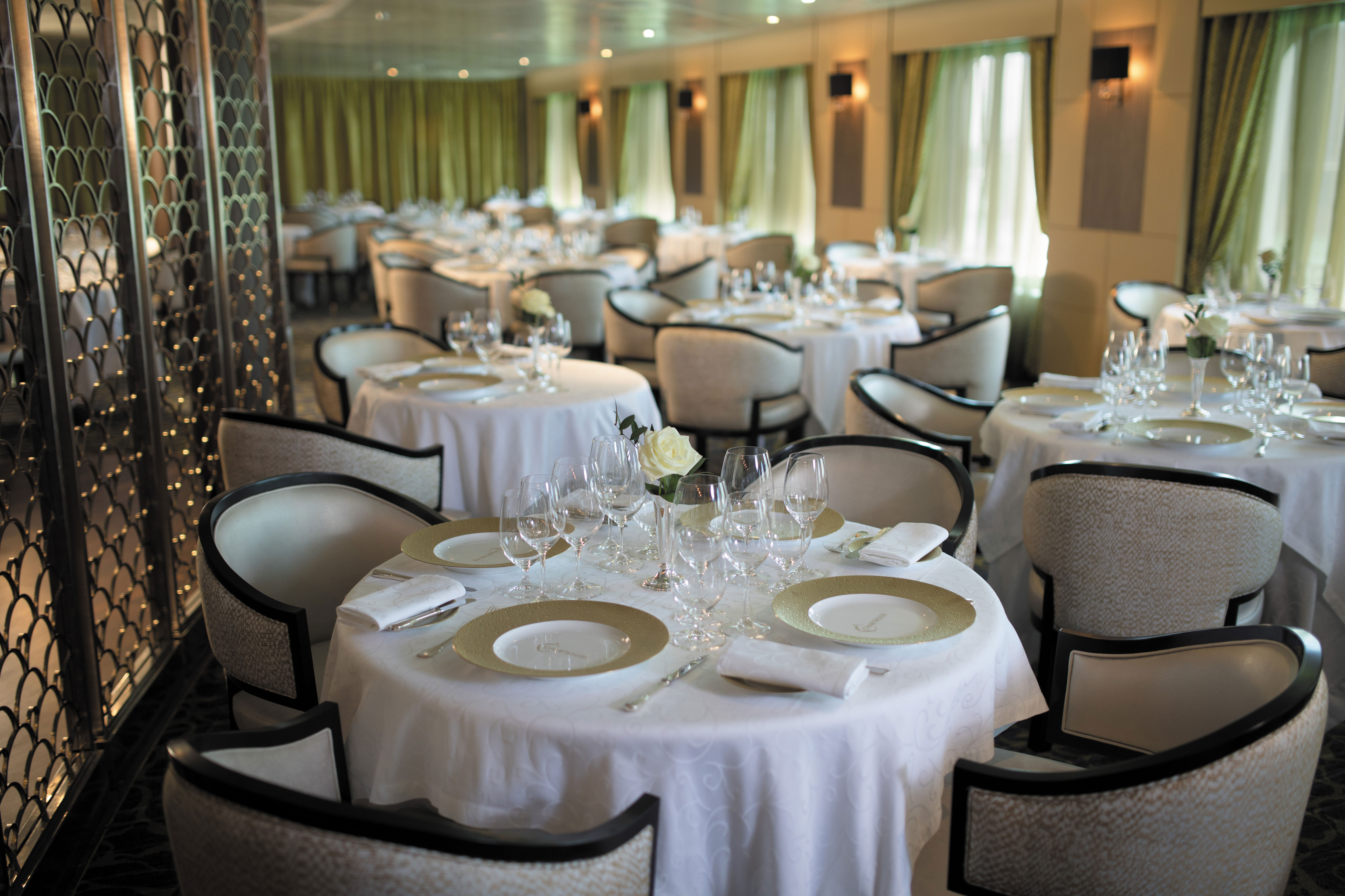 French meals paired with quality wines at the Chartreuse restaurant