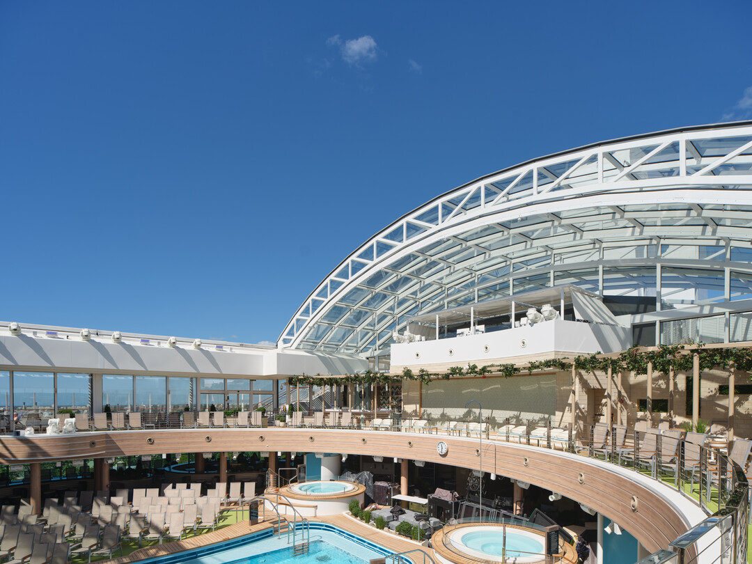 By day the SkyDome is a relaxed pool environment with dining and entertainment