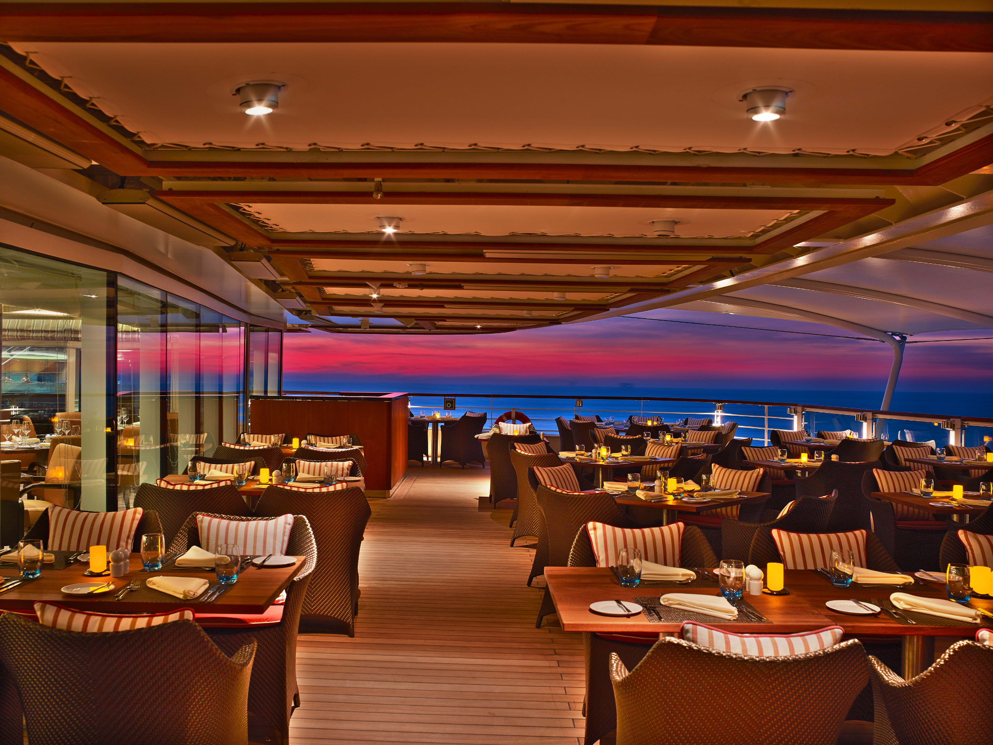 The buffet restaurant “The Colonnade”