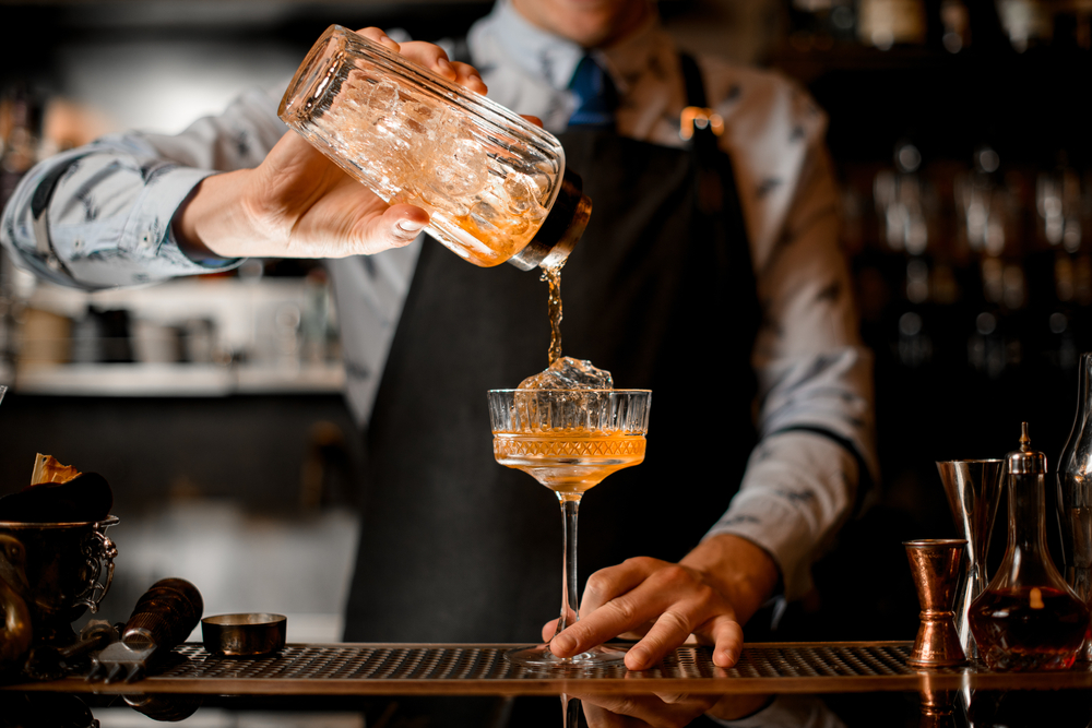 Choose from a selection of wines, beers, soft drinks, cocktails and spirits, and help yourself to teas and coffee, all at no extra cost