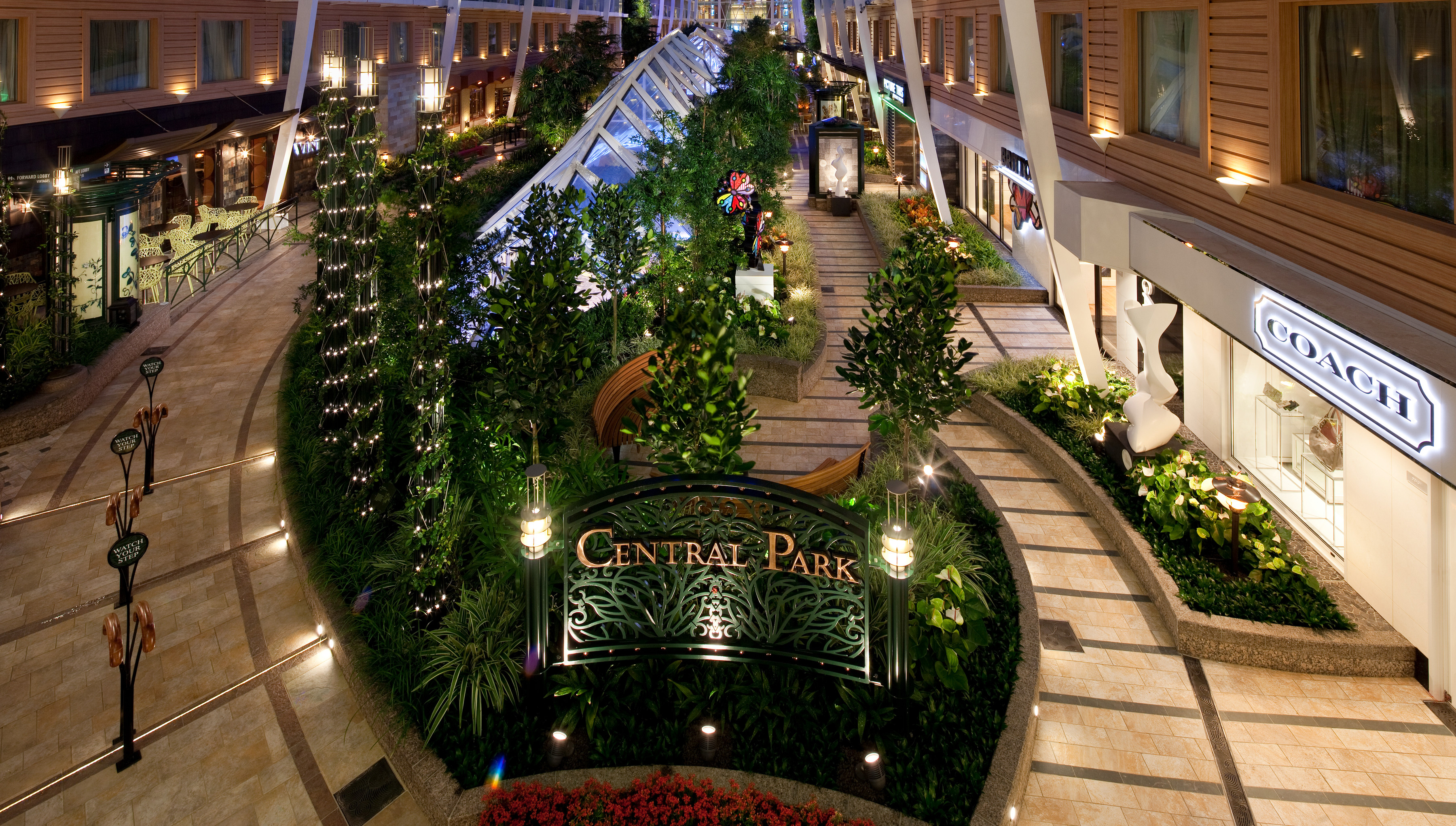 Enjoy a walk in "Central Park" with more than 20,000 plants.