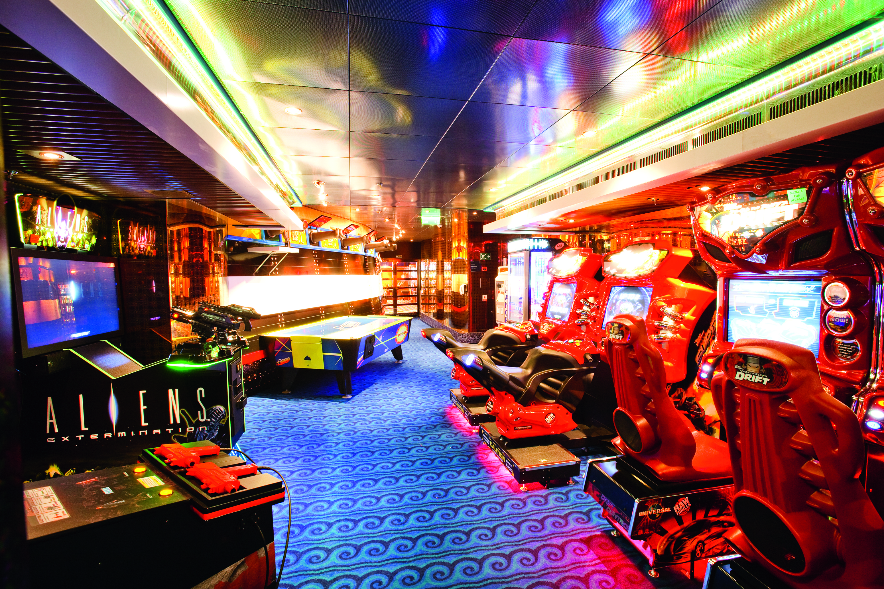 Virtual world games at deck 5