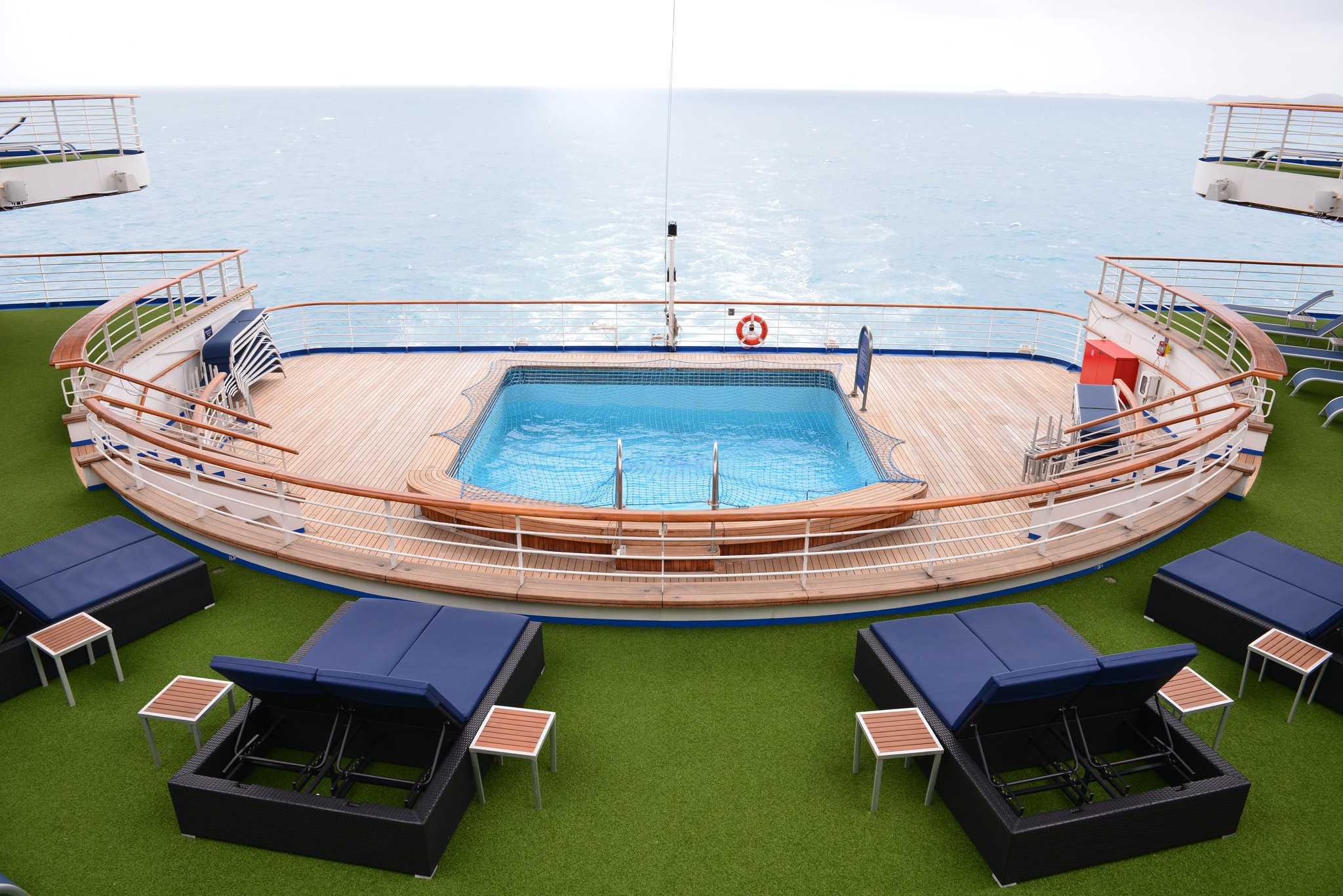 Oasis pool