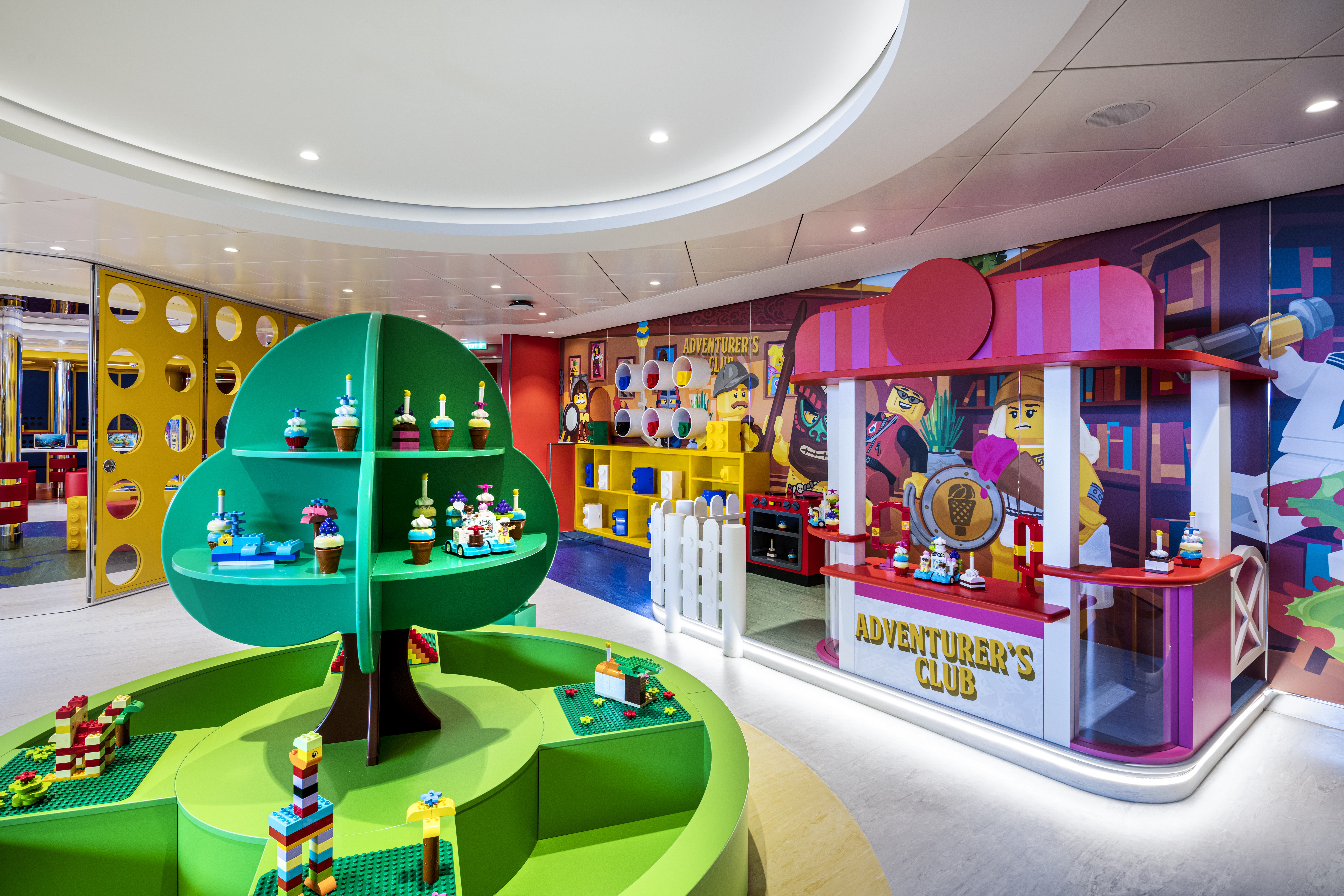 Junior CLub Lego