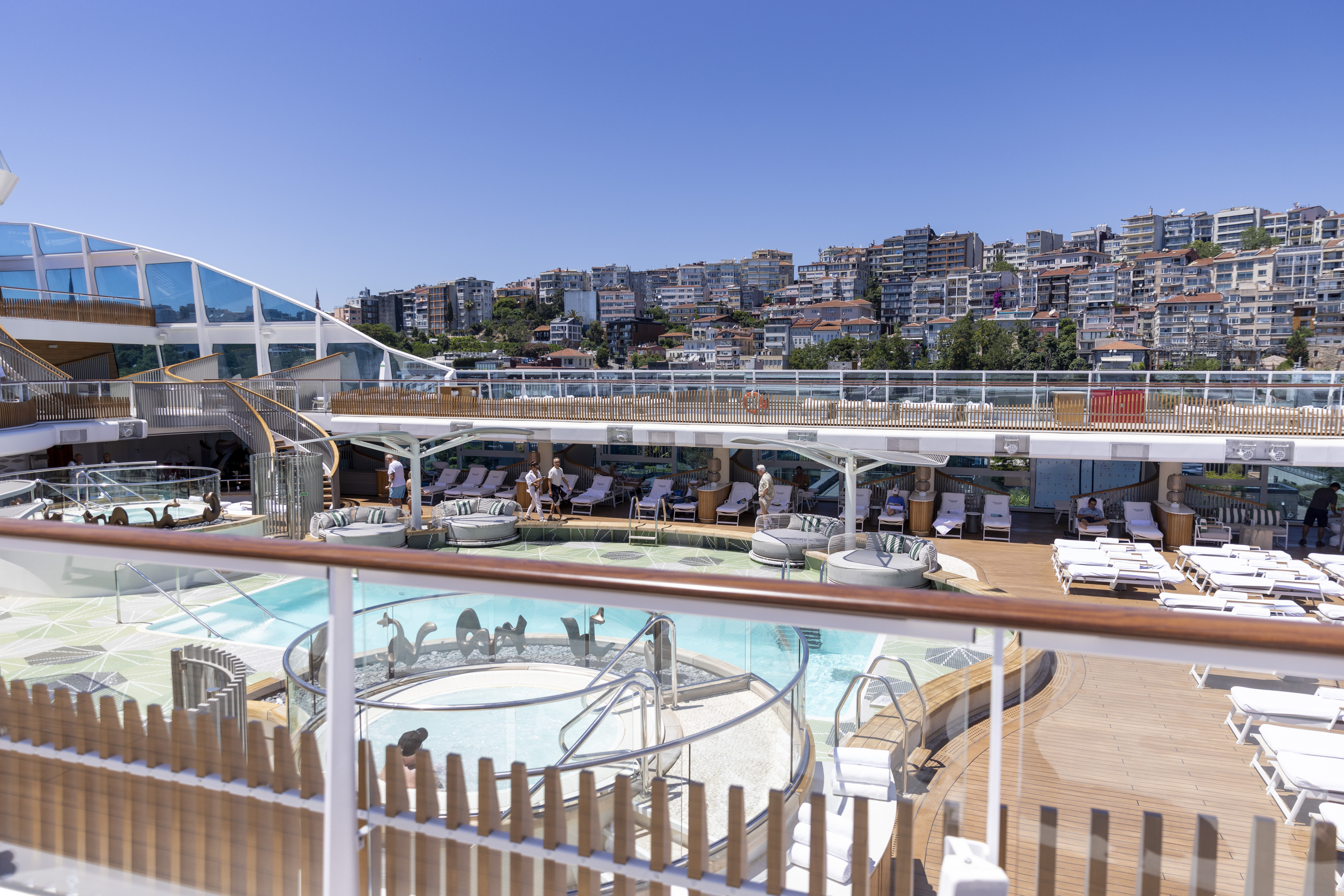 Oceania Vista’s Pool Deck reflects the beauty of the surrounding sea