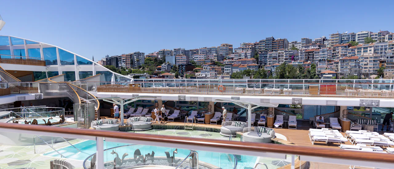 Oceania Vista’s Pool Deck reflects the beauty of the surrounding sea