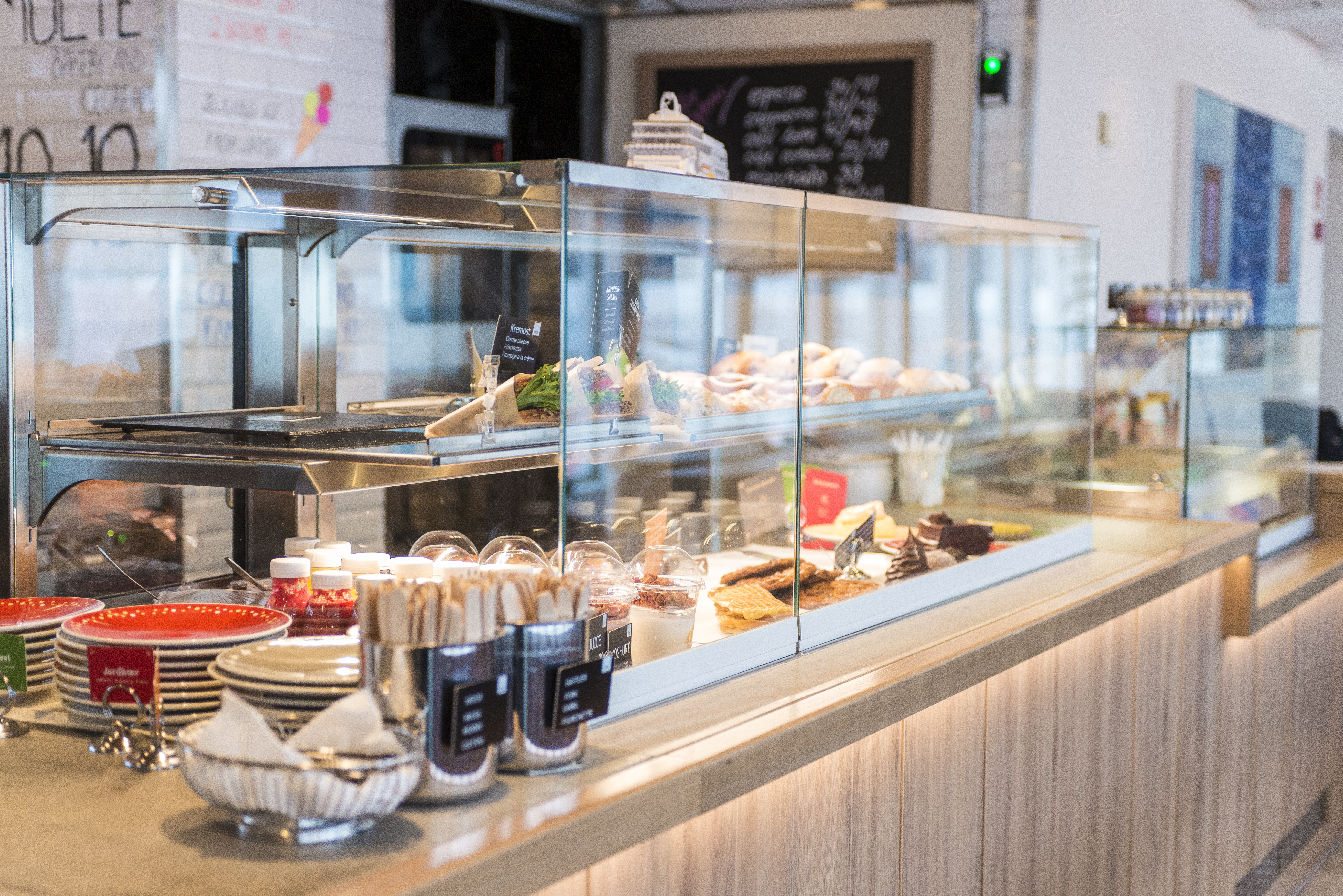 Cool down in the Multe ice cream bar