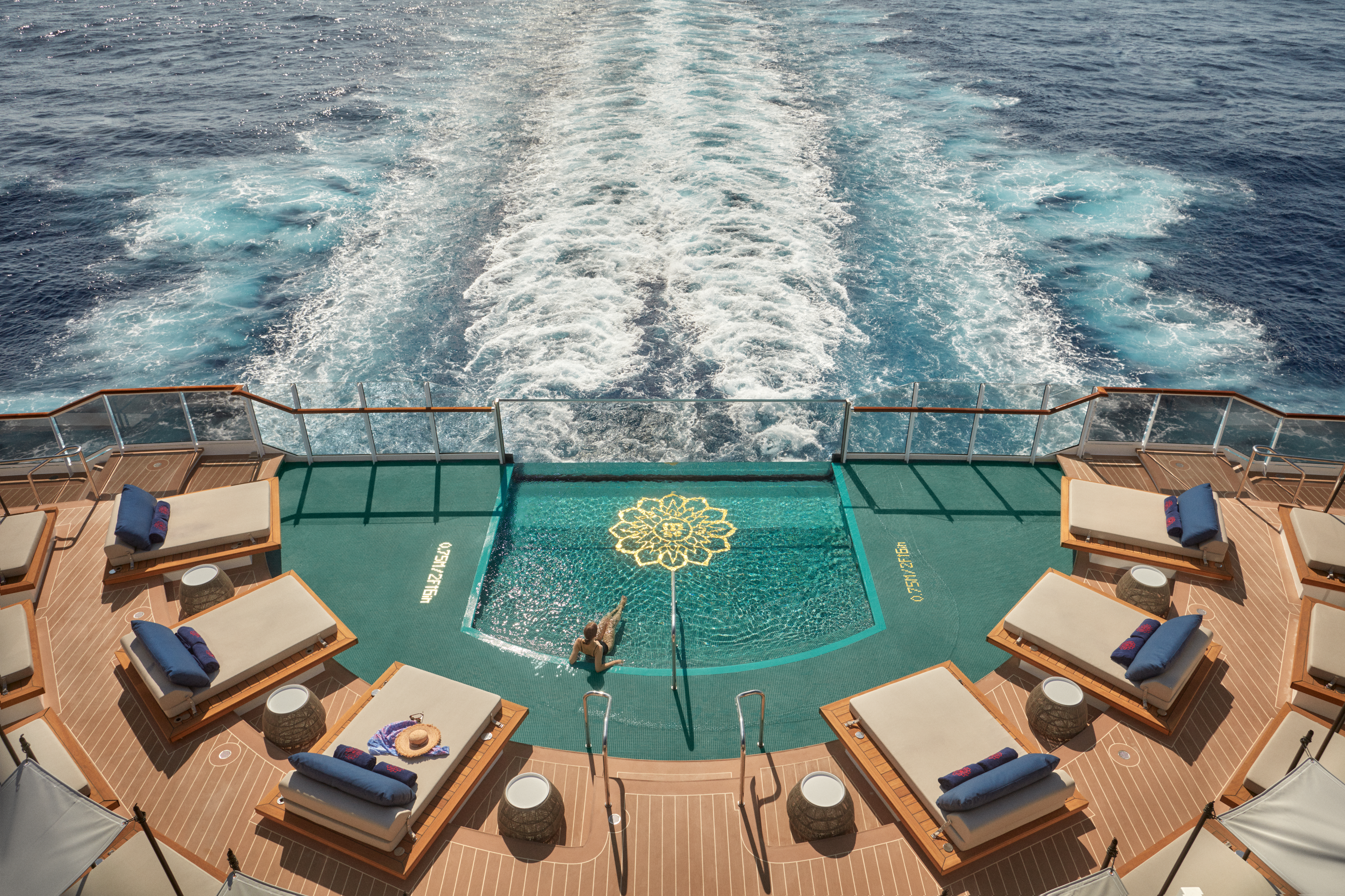 Astern Pool
