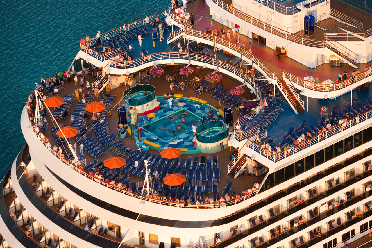 Relaxing pool deck at the aft of the ship