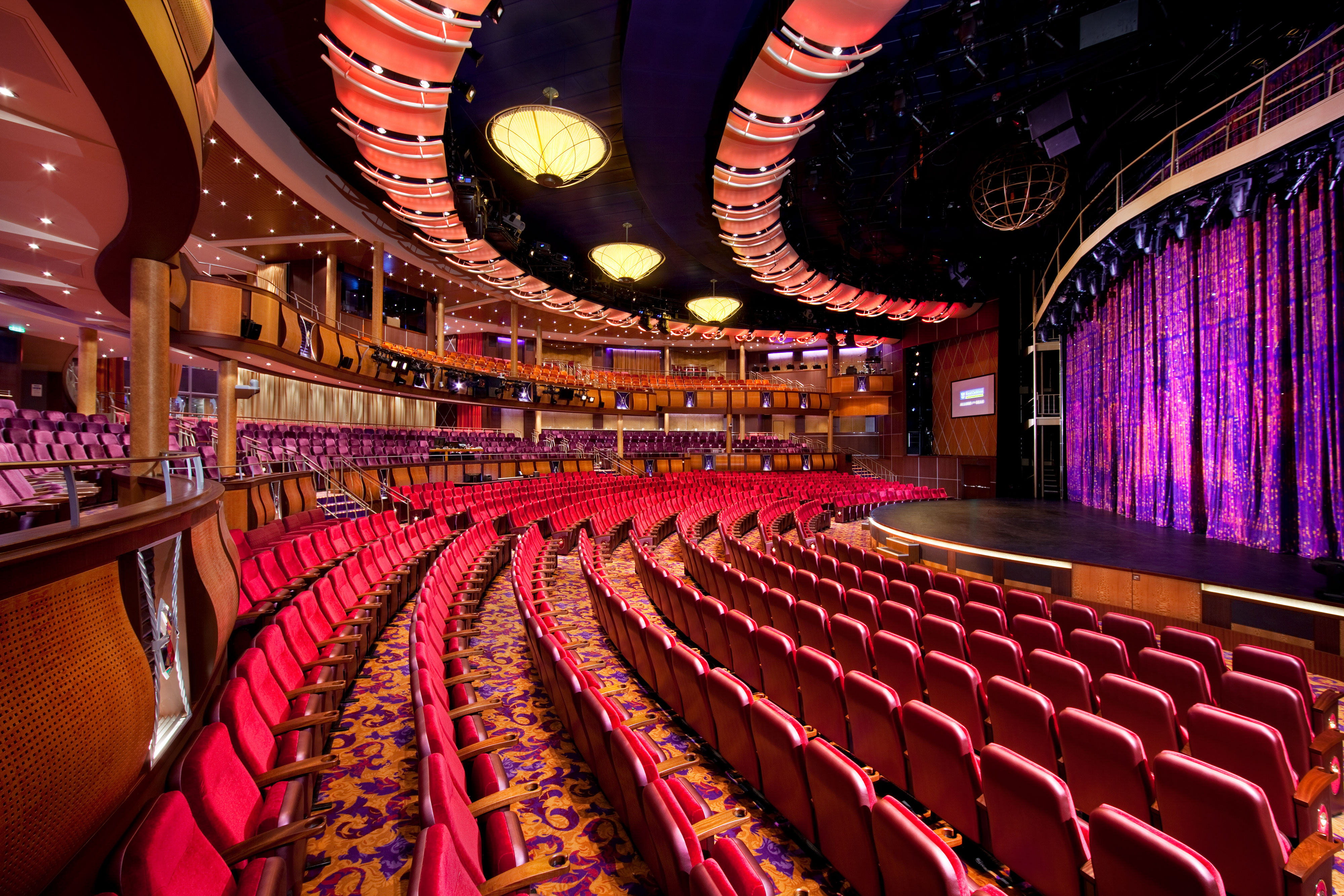 The theatre with 1394 comfortable seats