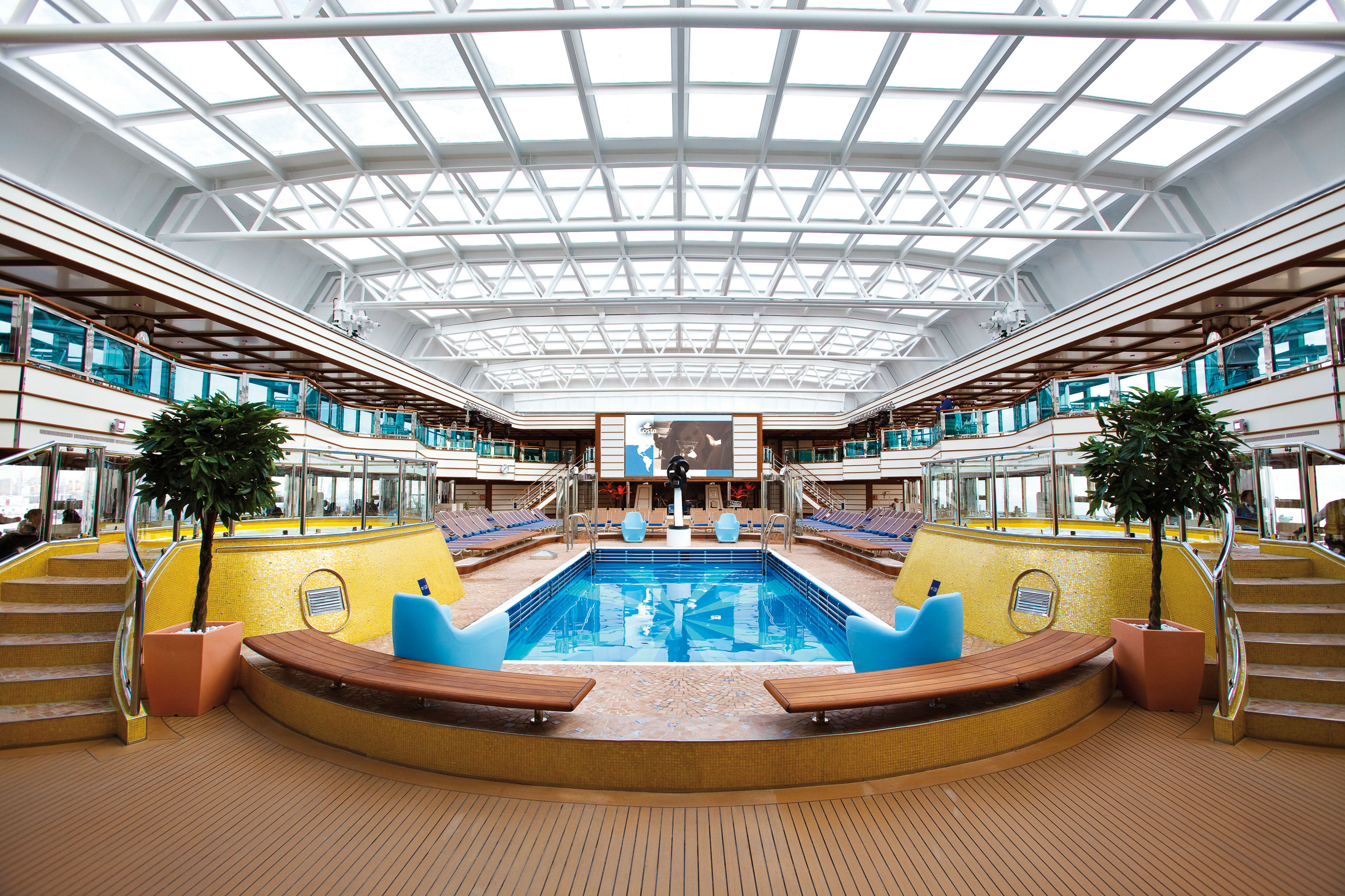 The pool with retractable roof