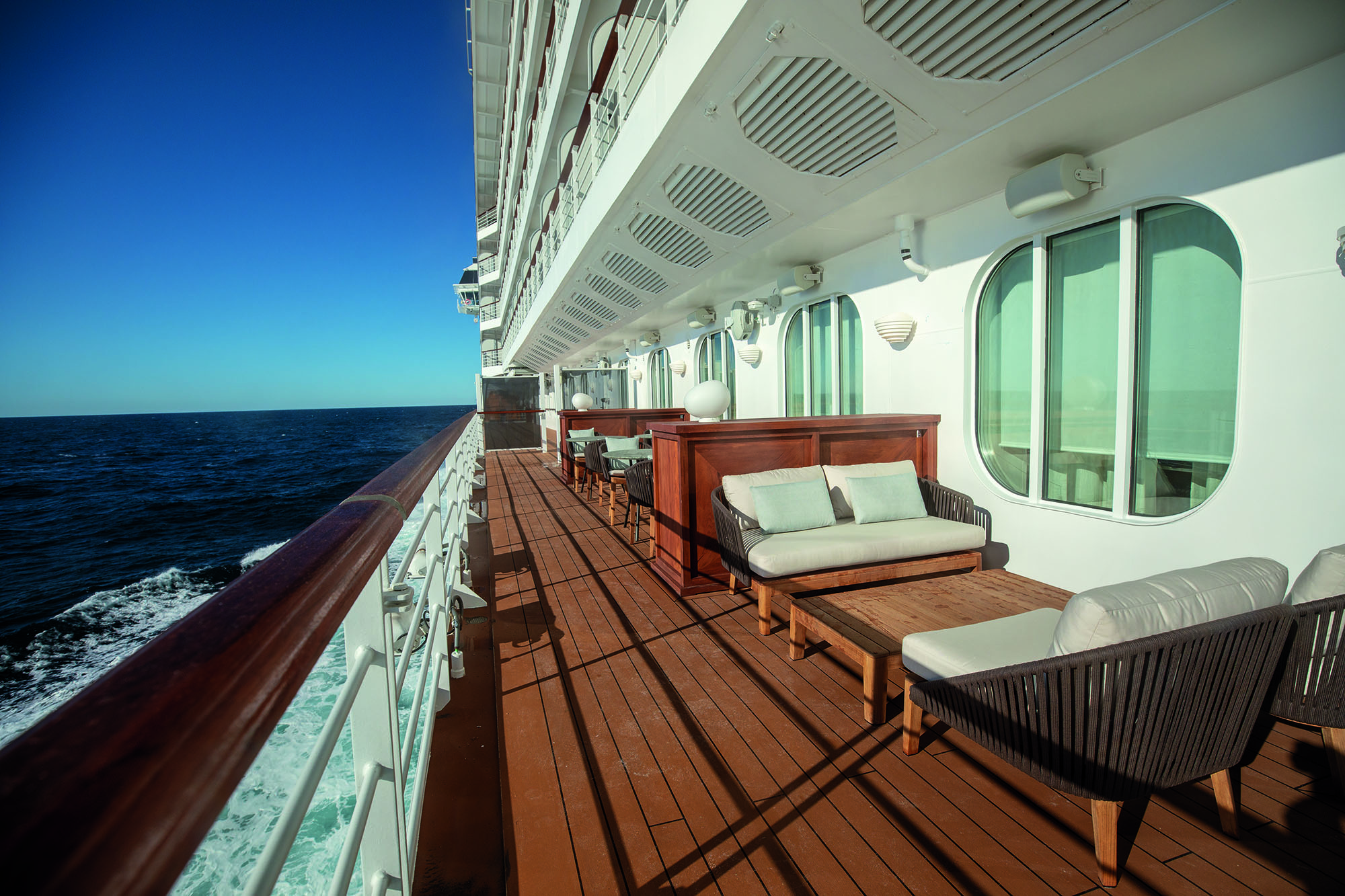 Seven Seas Splendor, South Pacific