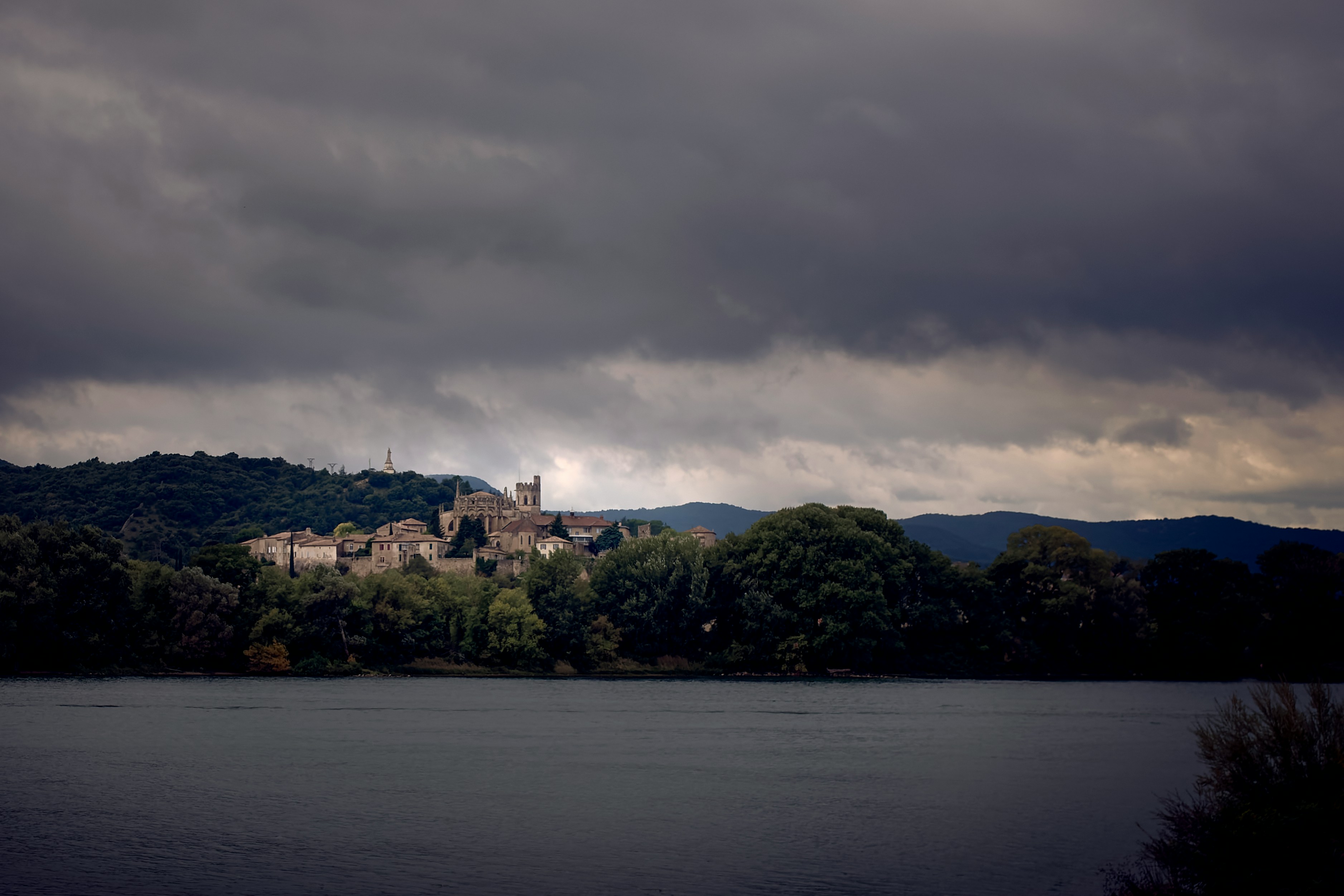 Viviers Picture courtesy of Jens Freudenau_ Unsplash