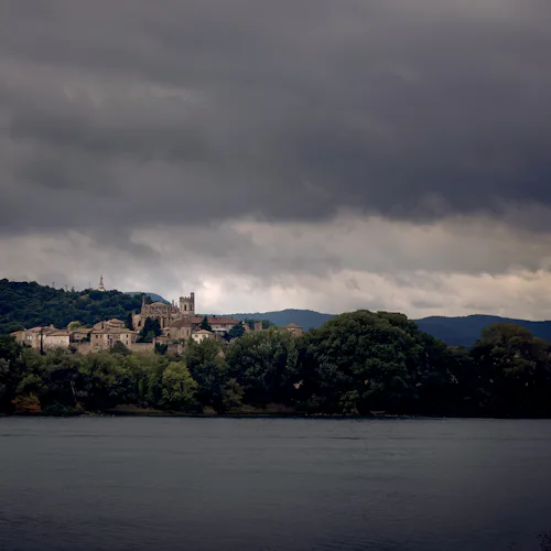 Viviers Picture courtesy of Jens Freudenau_ Unsplash