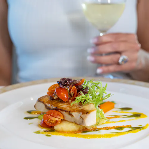 Dining defined by Discovery