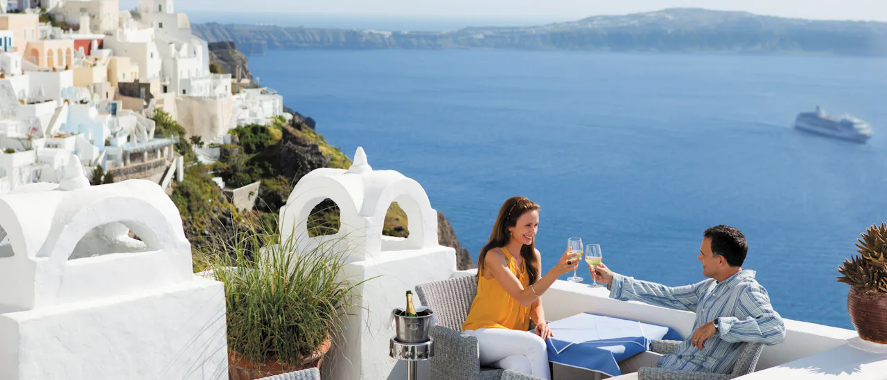 RegentSeven Seas in Santorini