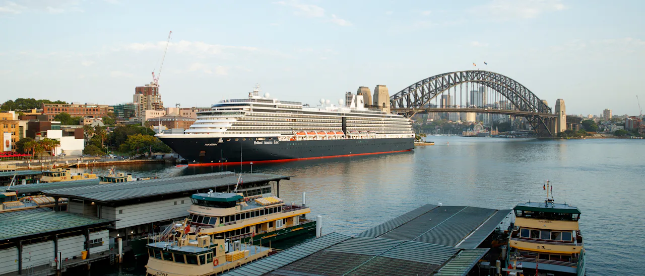 Noordam in Sydney Harbour