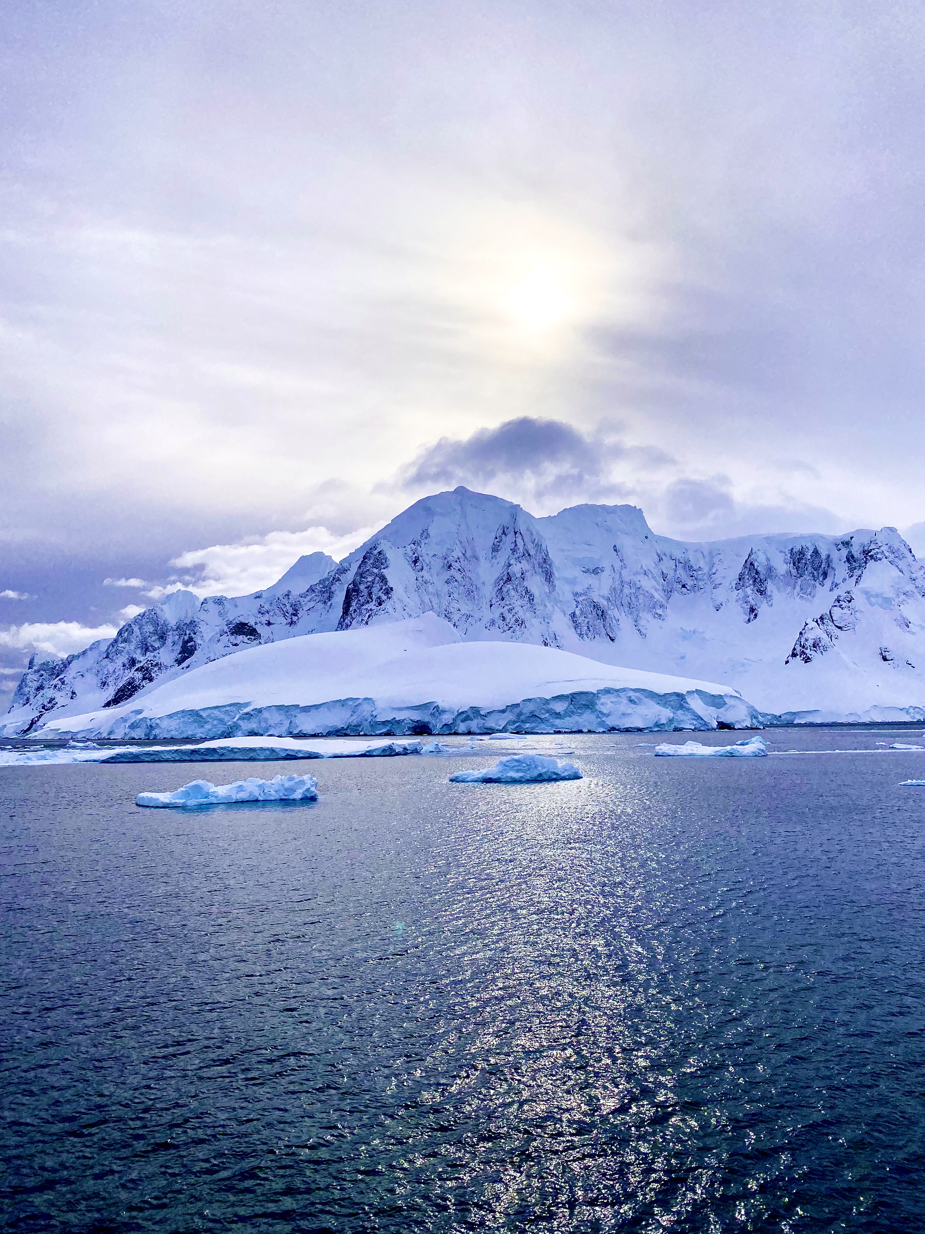 Lemaire Channel Antarctica , image courtesy Jeff Leckey