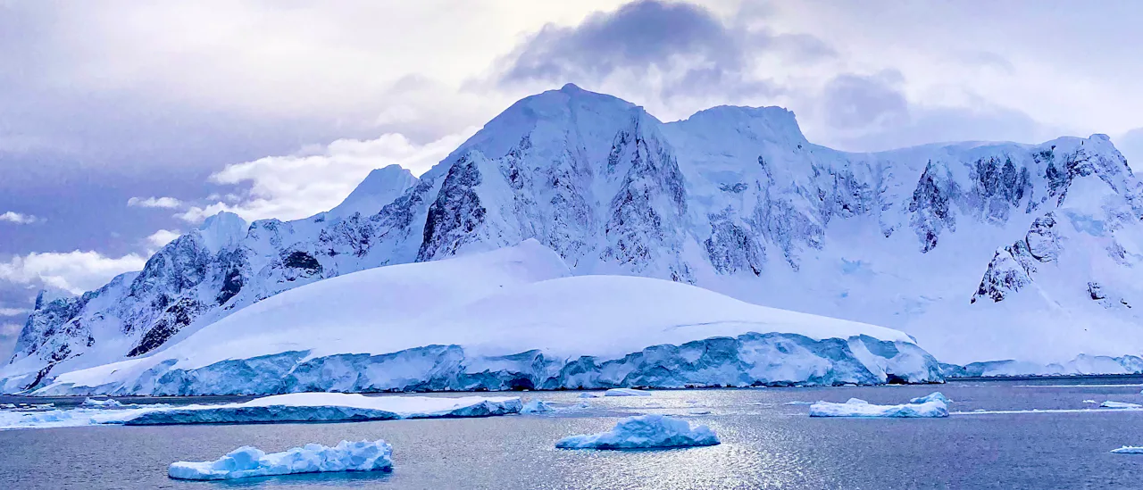 Lemaire Channel Antarctica , image courtesy Jeff Leckey