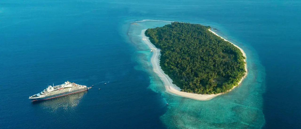 Le Laperouse in Maldives