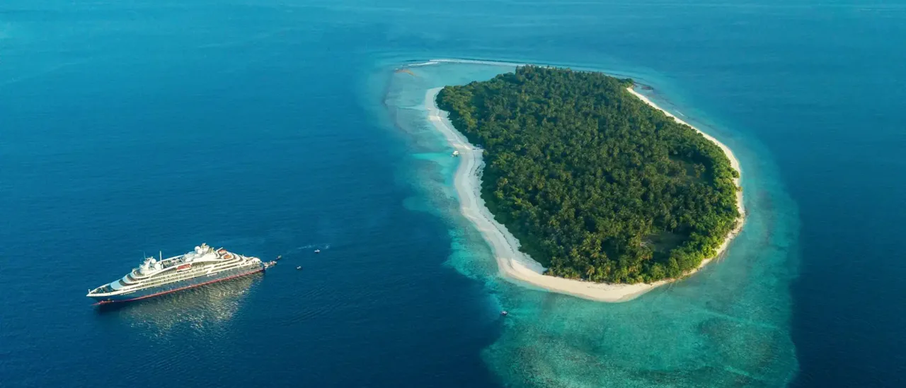 Le Laperouse in Maldives