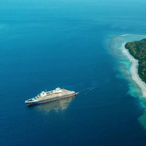 Le Laperouse in Maldives