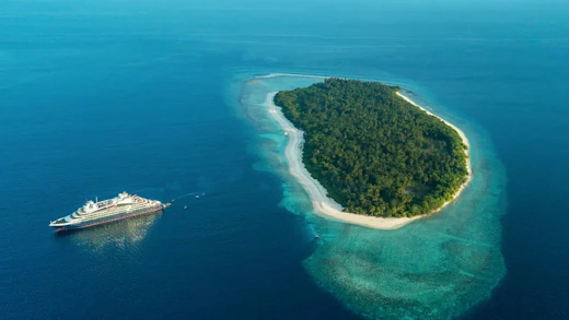 Le Laperouse in Maldives