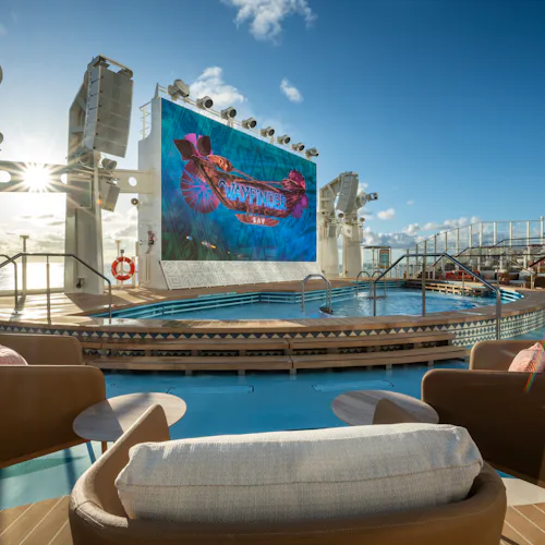 Disney Adventure Wayfinder Bay Stage