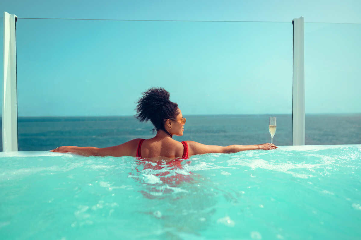 Queen Anne whirlpool