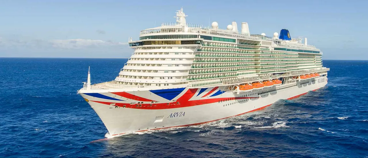 P&O Arvia at sea