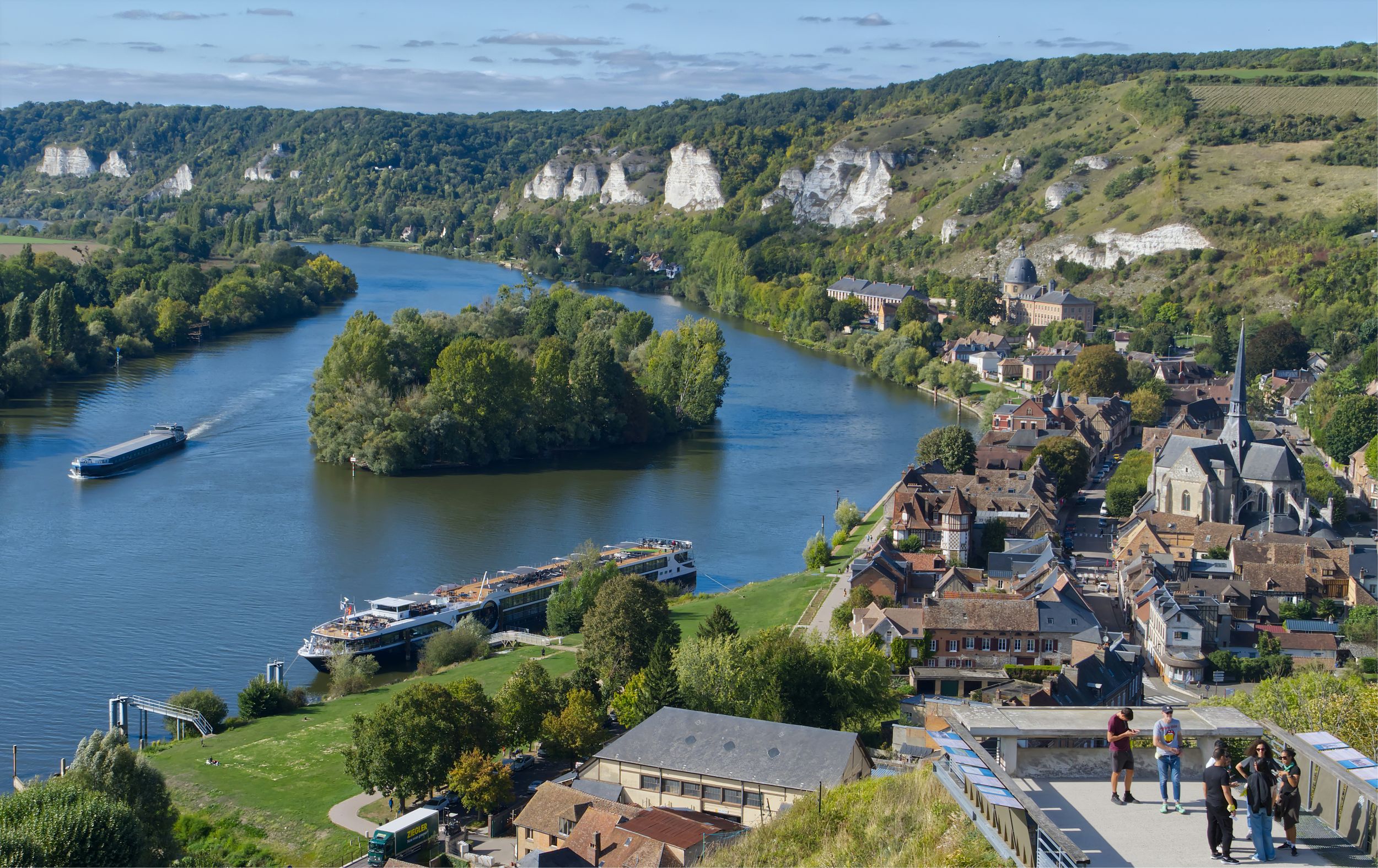 Les Andelys, France courtesy of Pascal Bernardon_Unsplash