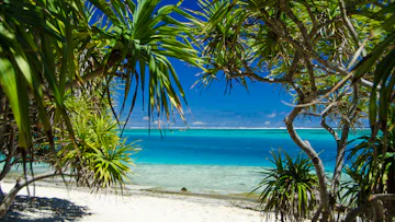 ANZAC SYDNEY TO FIJI with Flights, Sydney Stay & 11-night South Pacific Norwegian Spirit Cruise
